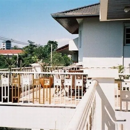 Image 8 - Soi Pridi Banomyong 26, Vadhana District, Bangkok 10110, Thailand - Apartment for rent