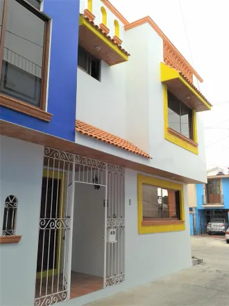 Buy this studio house on Calle Chimalpopoca in Fraccionamiento Los Reyes, 91174 Xalapa