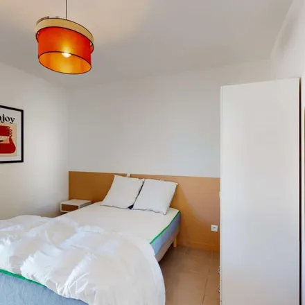 Image 6 - 4 Rue de Cursol, 33000 Bordeaux, France - Apartment for rent
