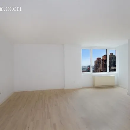 Image 5 - The Sheffield 57, 322 West 57th Street, New York, NY 10019, USA - Apartment for rent
