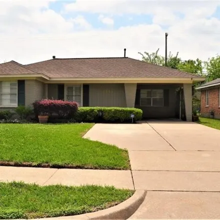 Rent this 3 bed house on 4013 Nenana Drive in Westwood Park, Houston