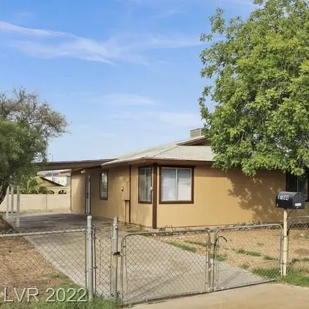 Rent this 3 bed house on 1704 Palm Street in Sierra Vista Addition, Henderson