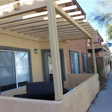 Image 3 - 4915 E Russell Rd, Las Vegas, Nevada, 89120 - Townhouse for sale