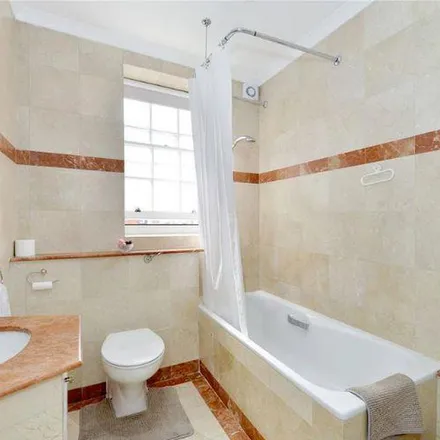 Rent this 2 bed apartment on Taunton Place in London, NW1 6EY