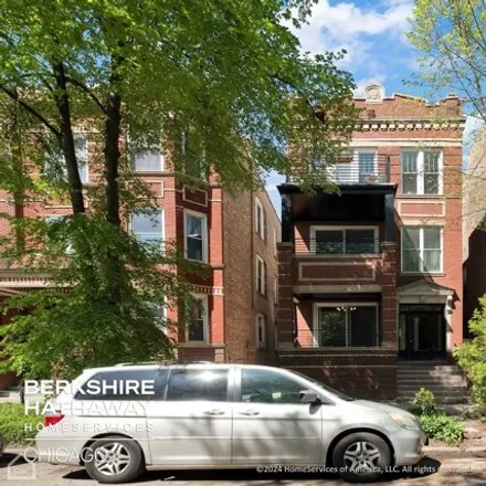 Rent this 2 bed condo on 846 North Hoyne Avenue in Chicago, IL 60647