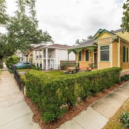 Image 5 - 1323 Fern Street, New Orleans, LA 70118, USA - House for sale