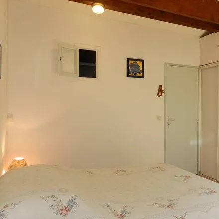 Rent this 3 bed apartment on Le Lavandou in Avenue du Général de Gaulle, 83980 Le Lavandou