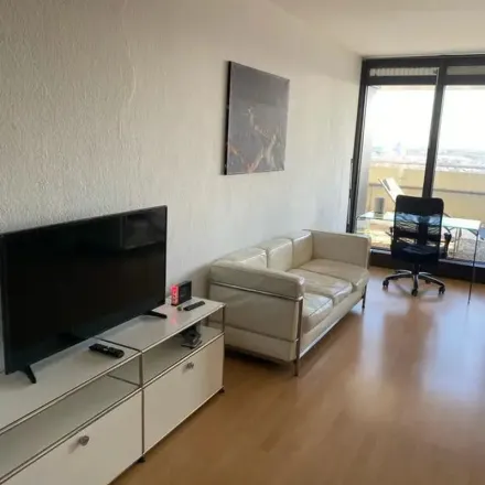 Image 3 - Bredero-Hochhaus, Raschplatzhochstraße, 30161 Hanover, Germany - Apartment for rent