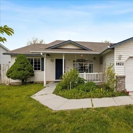 Buy this 4 bed house on 1605 South Camas Street in Nampa, ID 83686