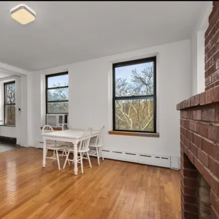 Rent this 2 bed house on 293 East 10th Street in New York, NY 10009