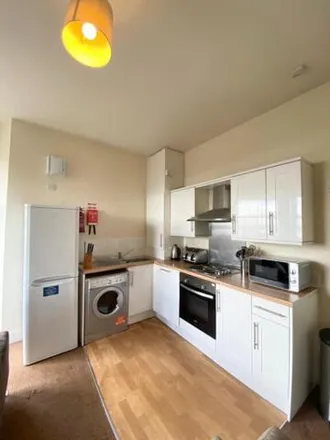 Rent this 3 bed apartment on Lawson Place in Dundee, DD3 6NP