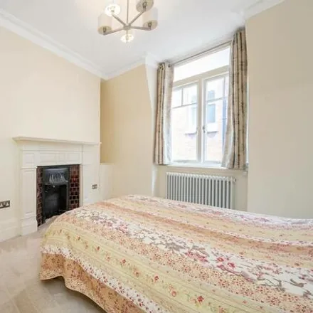 Image 6 - 52-70 Fitz-George Avenue, London, W14 0SN, United Kingdom - Apartment for sale