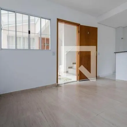 Rent this 2 bed apartment on Rua Carlos Gomes in Conjunto Residencial Nova Bertioga, Mogi das Cruzes - SP