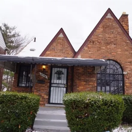 Buy this 3 bed house on 10672 Somerset Avenue in Detroit, MI 48224