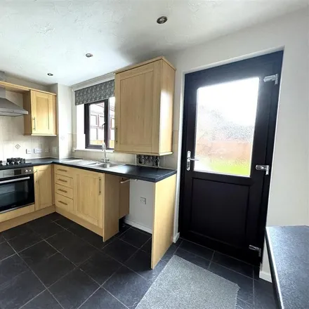 Image 4 - 15 Beck Road, Crewe Green, CW3 9JF, United Kingdom - House for rent