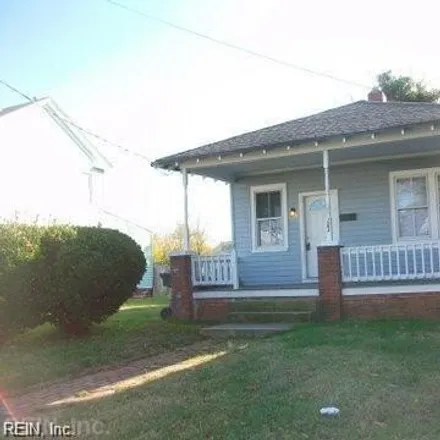Rent this 3 bed house on 263 West Queen Street in Hampton, VA 23669