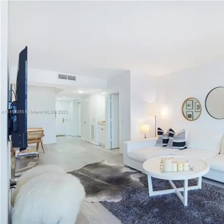 Image 6 - Blue Diamond Condominium, 4779 Collins Avenue, Miami Beach, FL 33140, USA - Condo for rent