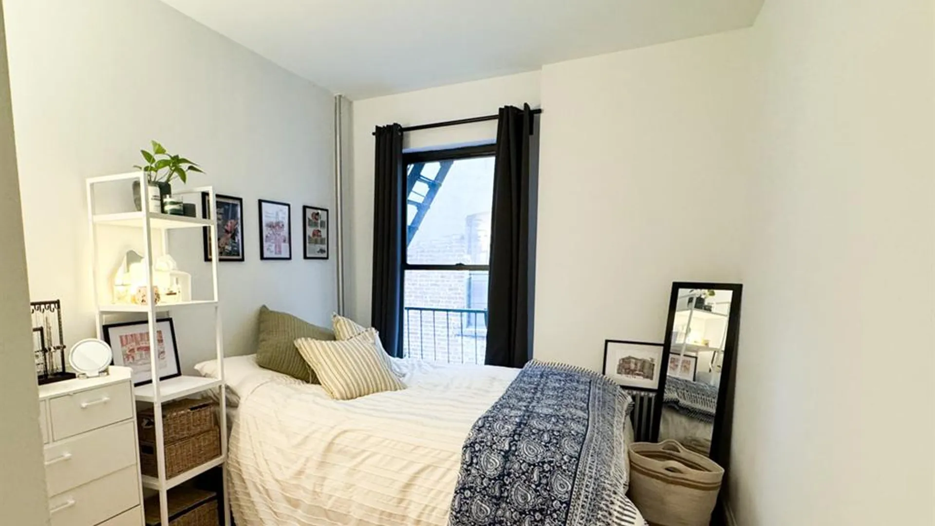 101 Avenue A, New York, NY 10009, USA | Room for rent