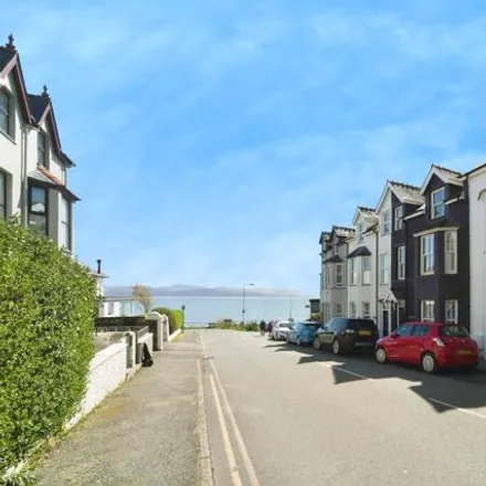 Buy this 5 bed townhouse on 11 Mona Terrace in Criccieth, LL52 0HN