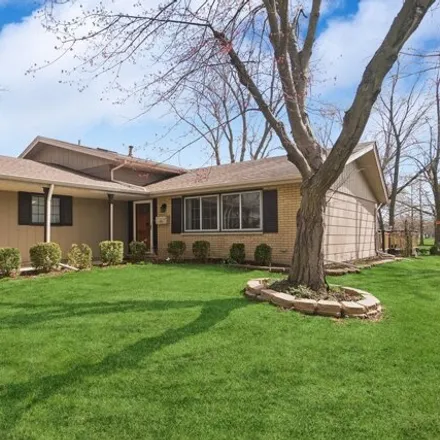 Buy this 3 bed house on 713 Slingerland Drive in Schaumburg, IL 60193