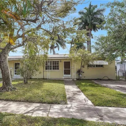 Rent this 3 bed house on 430 Northeast 141st Street in Shady Oaks Trailer Park, North Miami