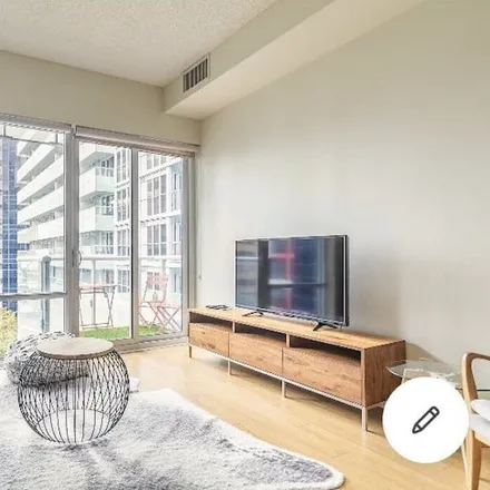 Image 2 - New Toronto, Toronto, ON M5V 0G5, Canada - Condo for rent