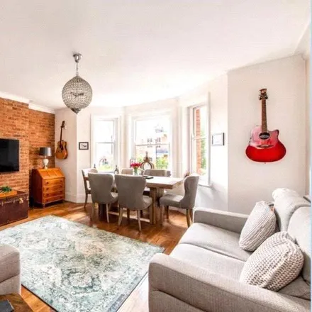 Rent this 2 bed apartment on Yale Court in Honeybourne Road, London