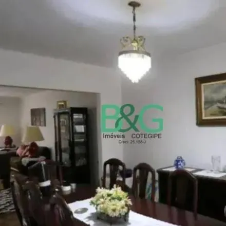 Buy this 4 bed house on Rua Xavier Gouveia in Campo Belo, São Paulo - SP