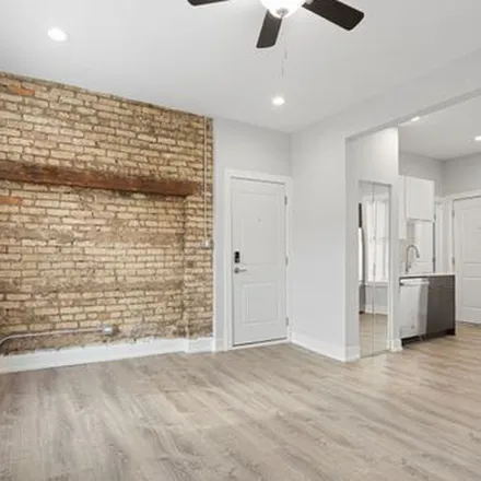 Image 6 - 7427-7433 North Clark Street, Chicago, IL 60626, USA - Apartment for rent