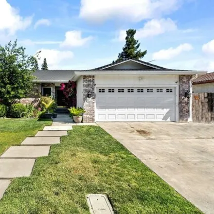 Buy this 3 bed house on 875 Saratoga Street in Manteca, CA 95336