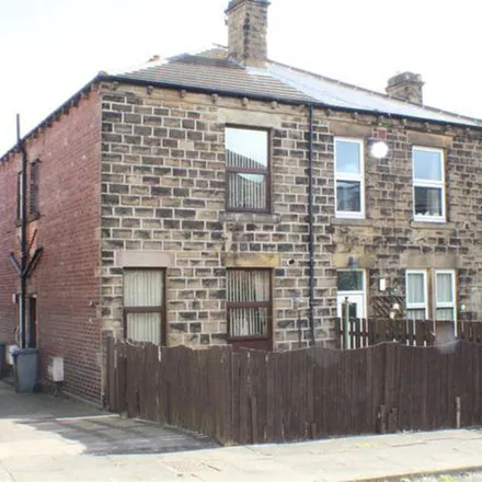 Rent this 1 bed apartment on unnamed road in Batley, WF17 7HH