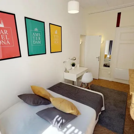 Rent this 4 bed apartment on 46 Rue de la Claire in 69009 Lyon, France