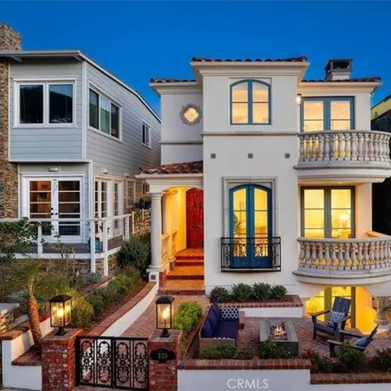 Buy this 5 bed house on 320 32nd Street in Manhattan Beach, CA 90266