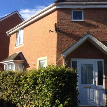 Rent this 3 bed house on Rose Close in Great Oakley, NN18 8PA