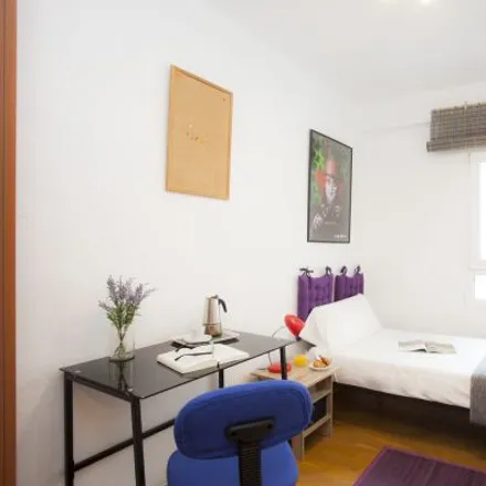 Image 6 - Carrer d'Esteve Ballester, 18, 46022 Valencia, Spain - Apartment for rent
