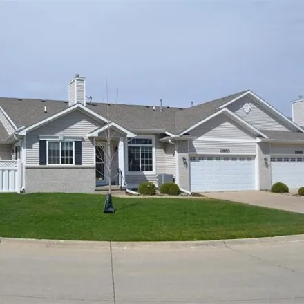 Buy this 3 bed house on 12629 Douglas Parkway in Urbandale, IA 50323