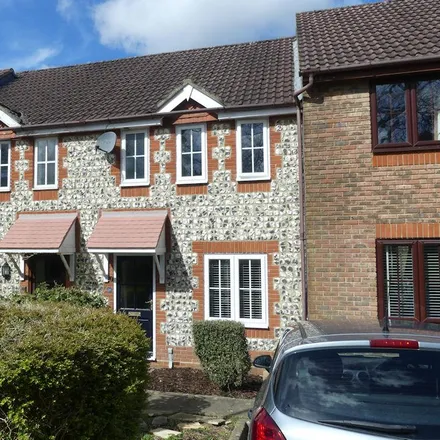 Rent this 2 bed townhouse on 10 Bellamy Road in Maidenbower, RH10 7LW