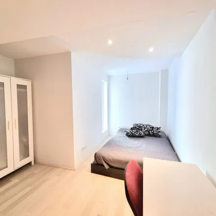 Rent this 4 bed apartment on Bakáts-udvar in Budapest, Bakáts tér 9