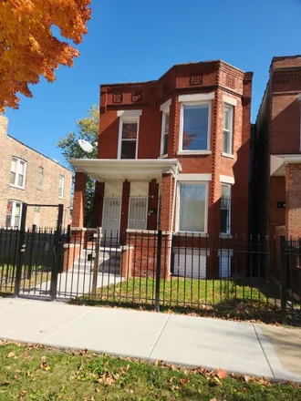 Buy this 5 bed duplex on 6219 South Marshfield Avenue in Chicago, IL 60636