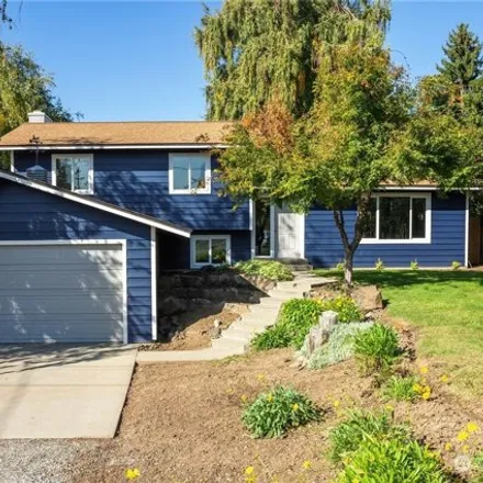 Buy this 3 bed house on 186 South Keller Avenue in East Wenatchee, WA 98802