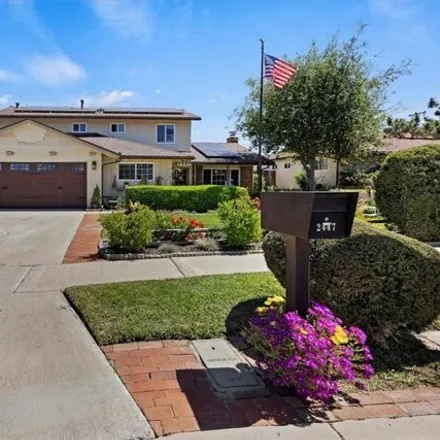 Image 2 - 2421 Grove Avenue, Corona, CA 92882, USA - House for sale