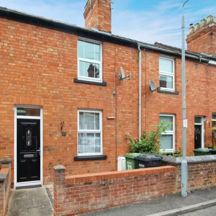 Rent this 2 bed house on 33 Avon Street in Evesham, WR11 4LQ