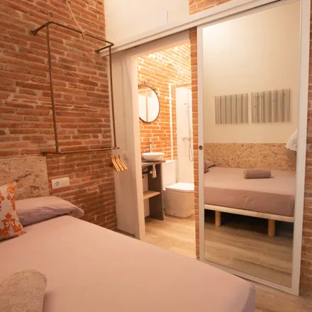 Image 4 - Travessera de Gràcia, 269, 08001 Barcelona, Spain - Room for rent