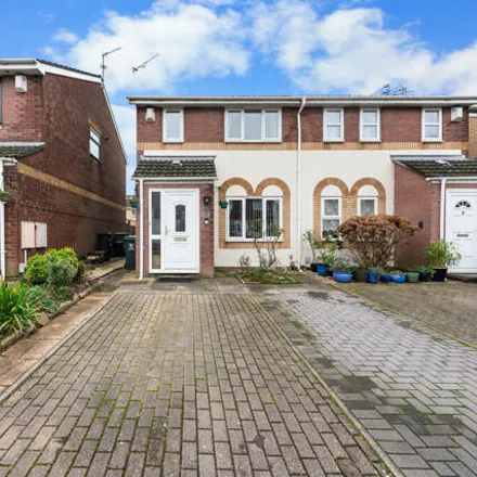 Buy this 3 bed duplex on Waterford Close in Cardiff, CF11 8JN