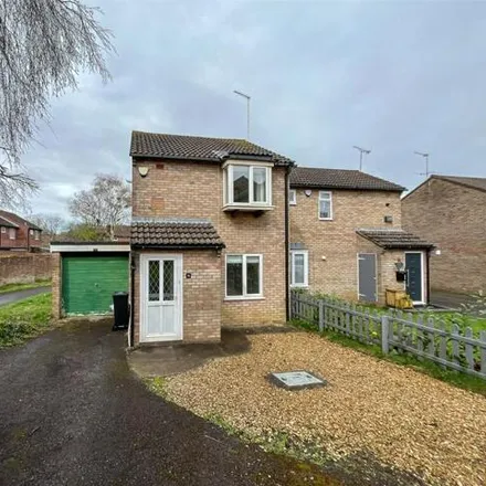 Rent this 2 bed house on 9 in 10 York Close, Bristol