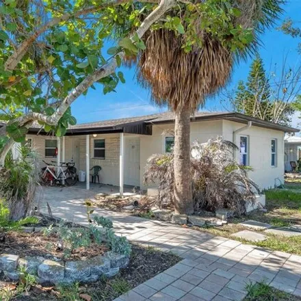 Buy this studio house on 14026 Parsley Drive East in Madeira Beach, FL 33708
