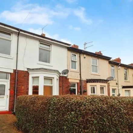 Buy this 3 bed house on 7 Till Avenue in Winlaton, NE21 4HB
