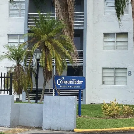 Buy this 3 bed condo on 14165 Southwest 87th Street in Kendall Lakes, Miami-Dade County