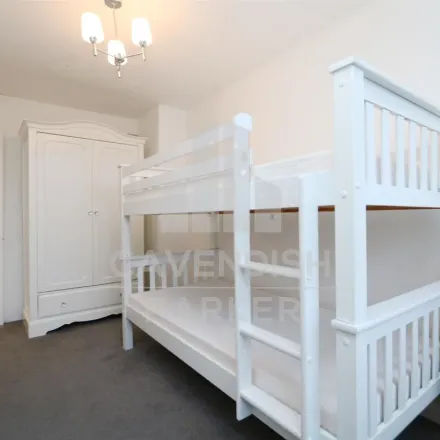 Rent this 3 bed apartment on Caithness House in Twyford Street, London