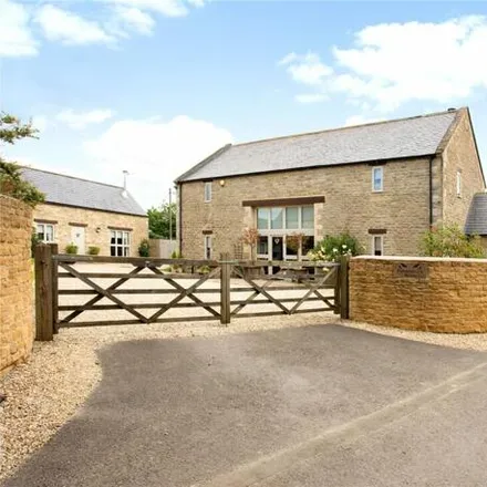 Buy this 5 bed house on Totterdown Lane in Fairford, GL7 4DG